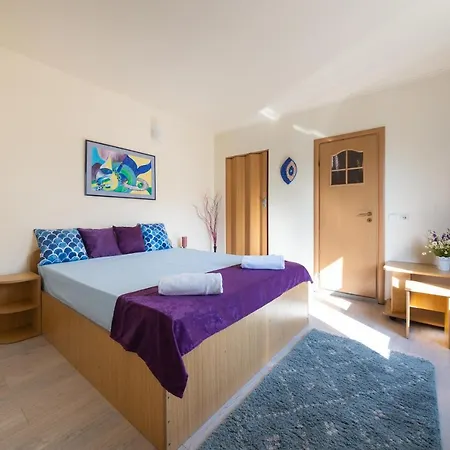 Adriana Guest house 3*