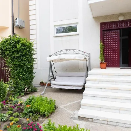 Adriana Guest house *