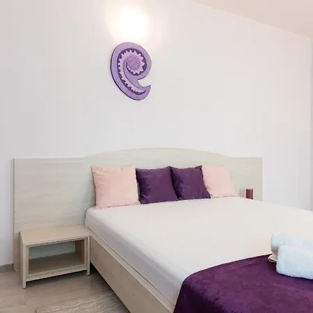 Guest house Adriana 3*