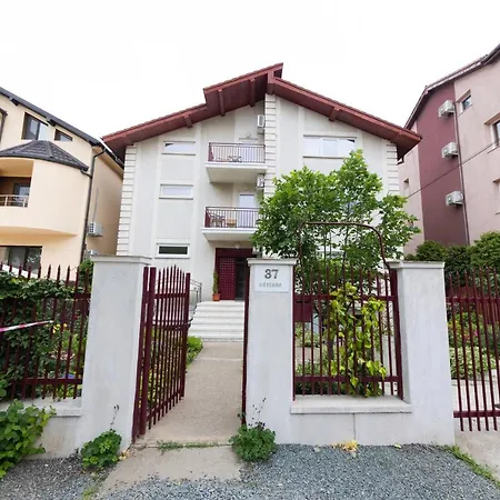 Guest house Adriana 3*