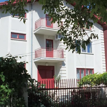 Adriana Guest house *